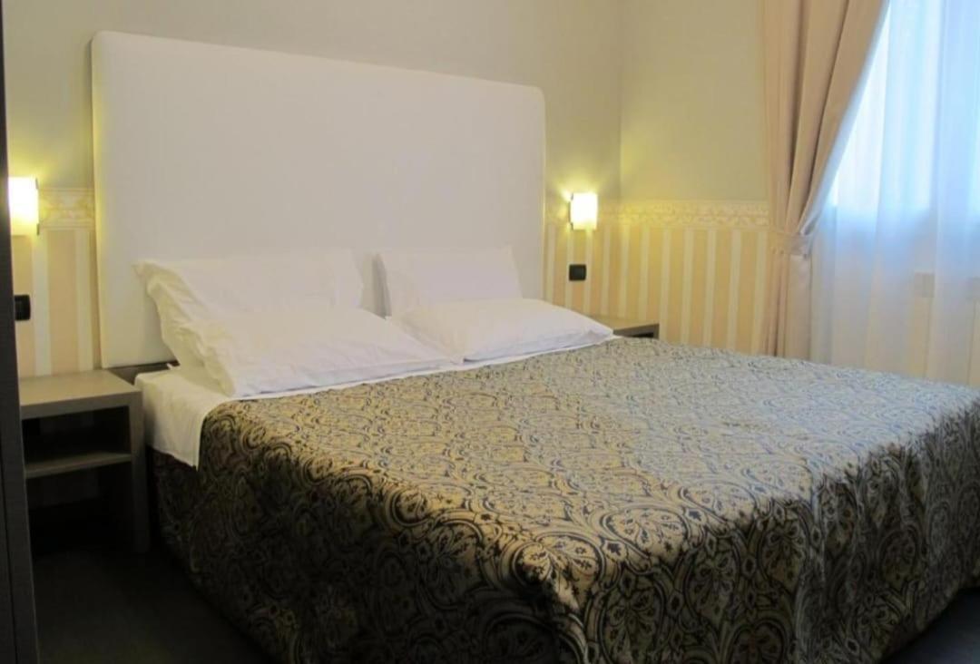 Hotel Laguna Residence Μαργκέρα Εξωτερικό φωτογραφία